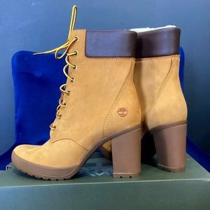 Women’s Timberland Camdale Heel  size 8